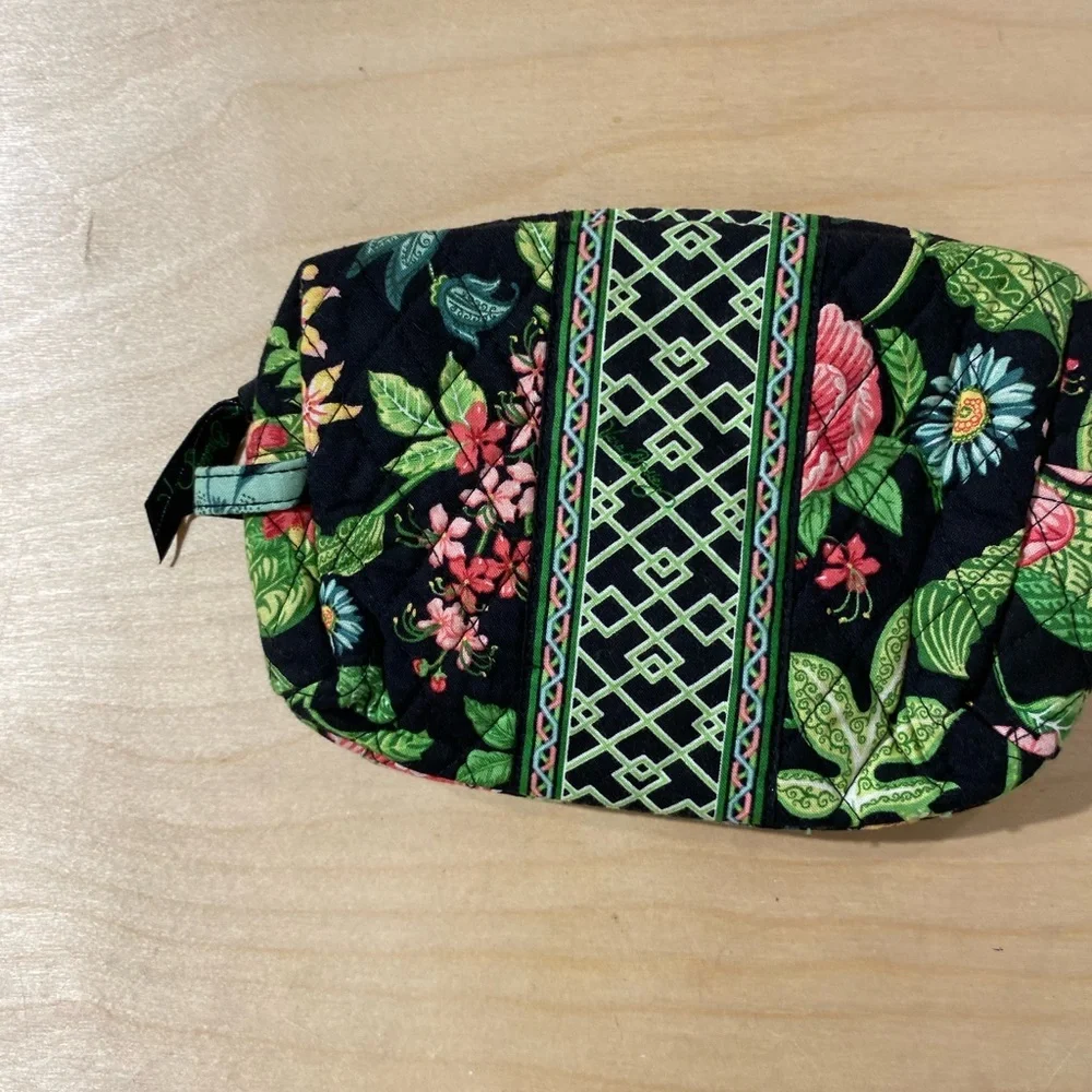 Vera Bradley Floral Black Quilted Women's Make up Bag (QD)